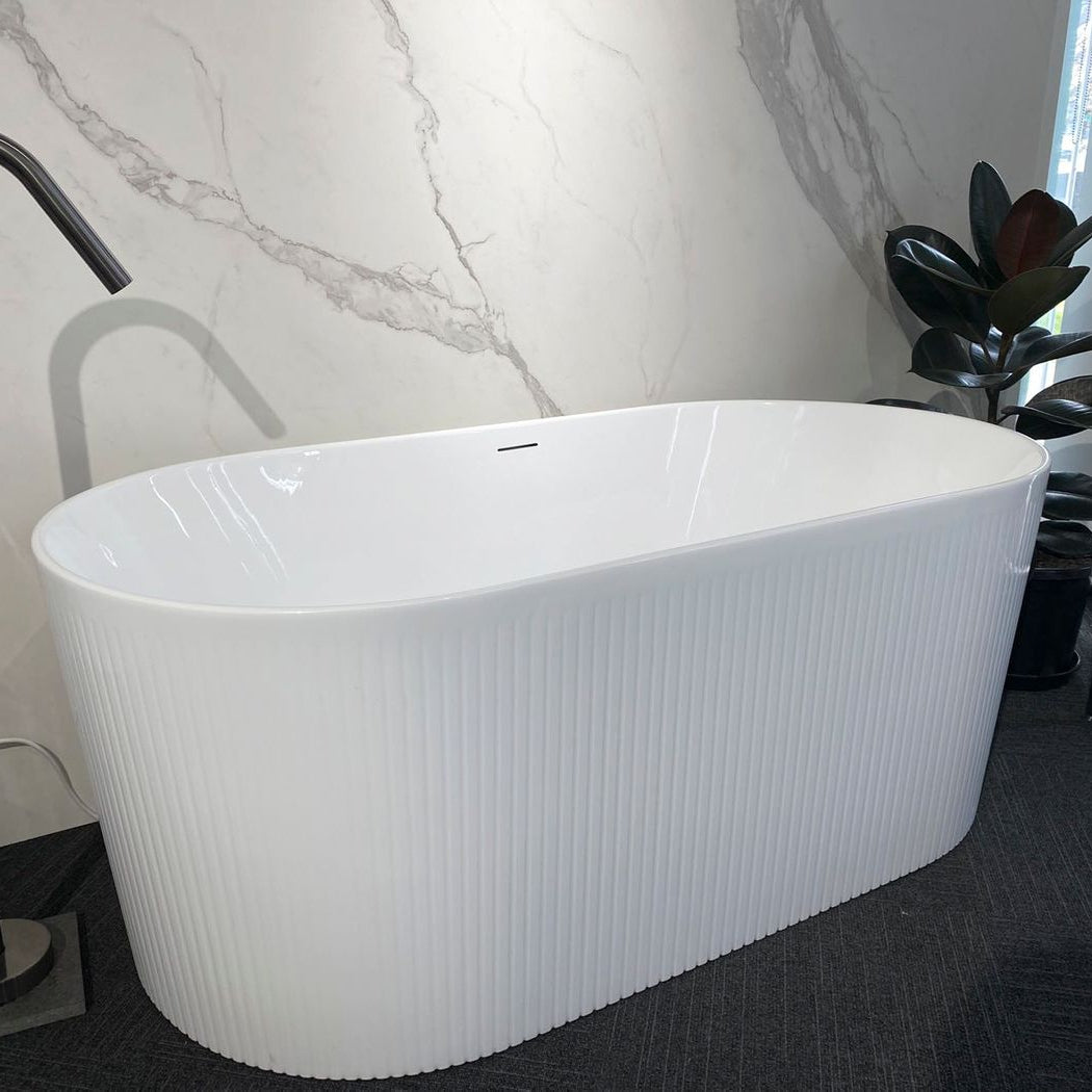 ATTICA NOOSA Freestanding Bathtub With Overflow 1500mm (Gloss White)