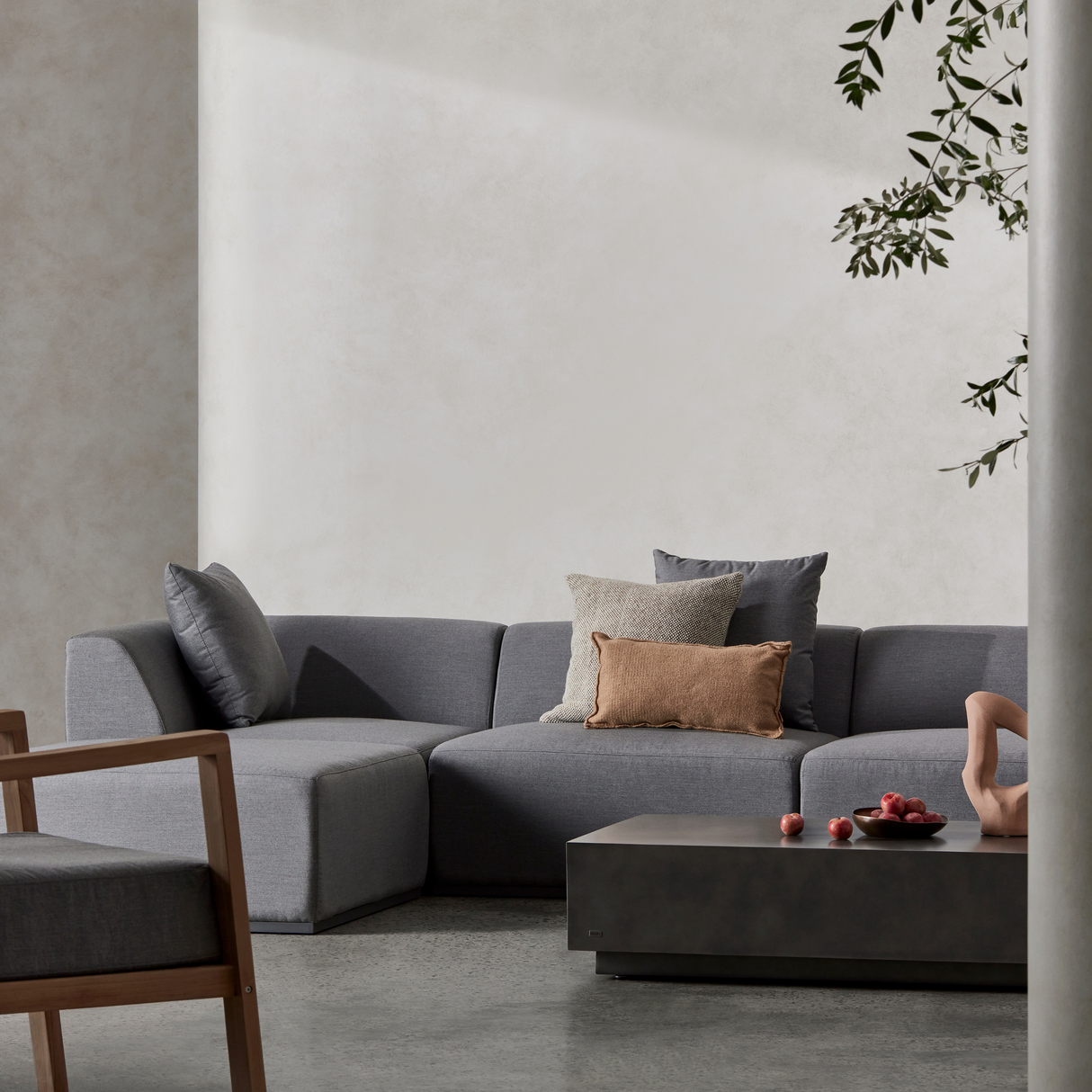 EcoSmart DASH 50 Concrete Coffee Table (Bloc L6)