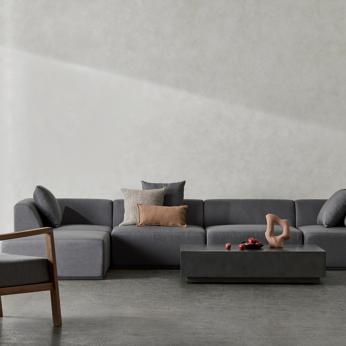 EcoSmart DASH 50 Concrete Coffee Table (Bloc L6)
