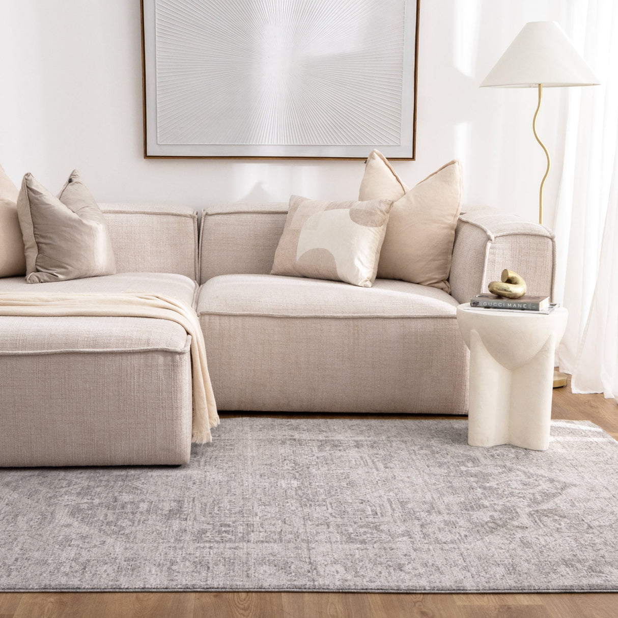 Heritage Distressed Medallion Grey Rug - H103: (Different Tassel)