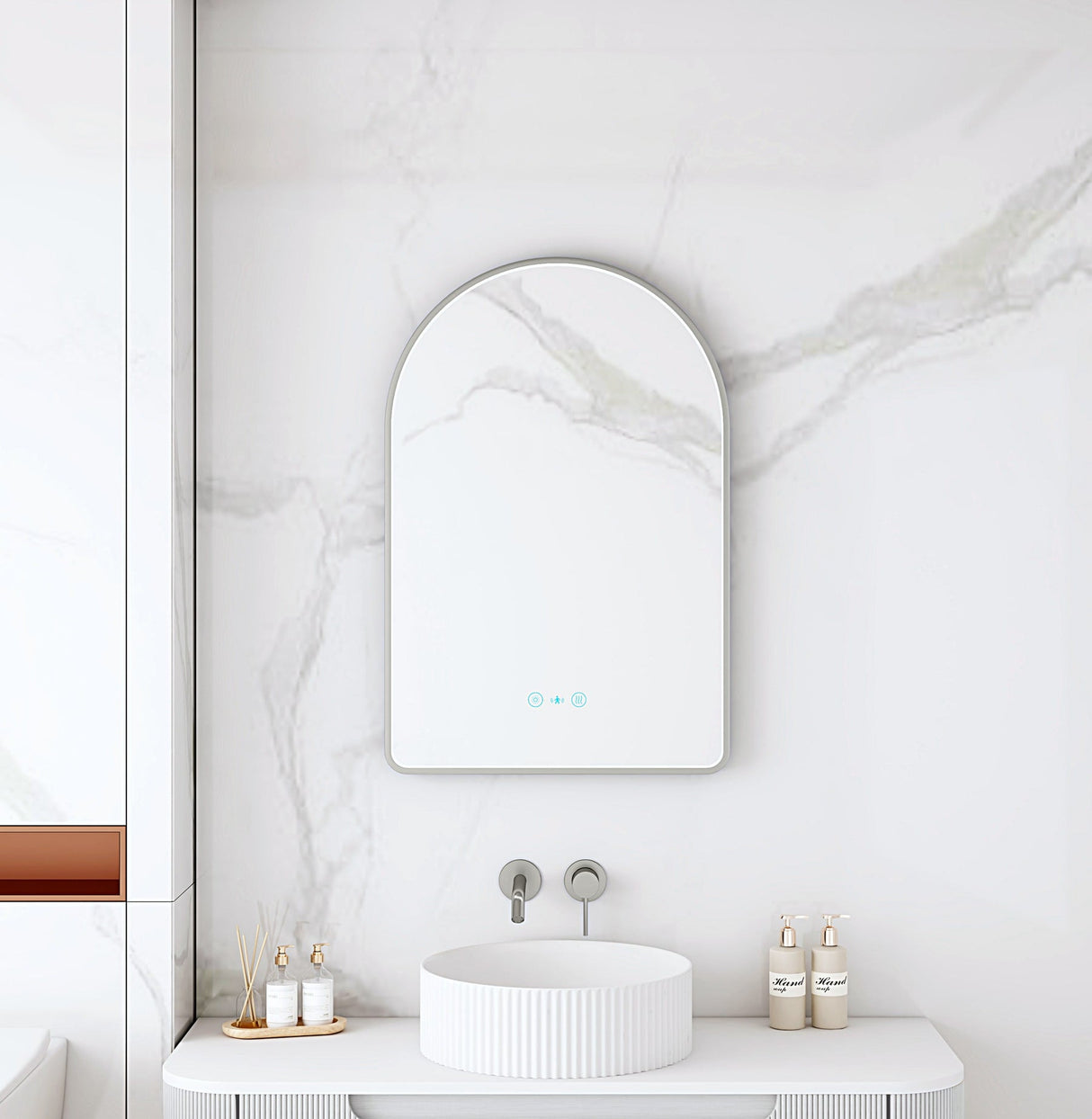 MAIA LED Arch Mirror (600×900mm)