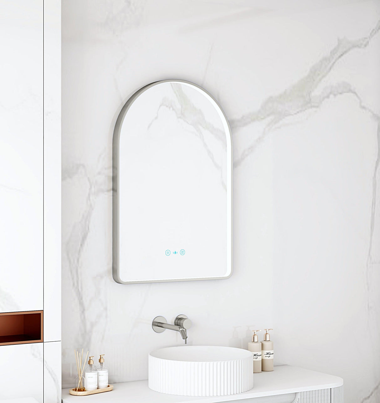 MAIA LED Arch Mirror (600×900mm)