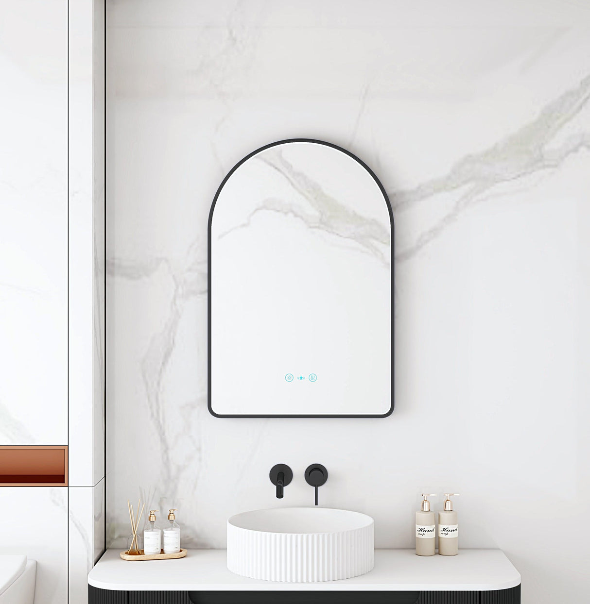 MAIA LED Arch Mirror (600×900mm)
