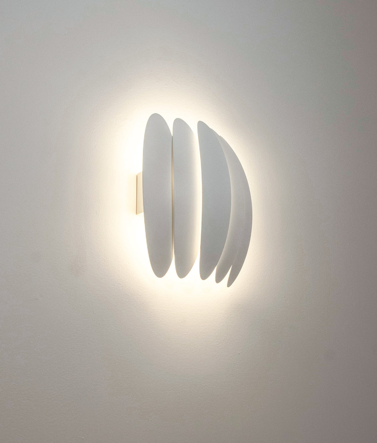 TIJUANA: City Series LED Tri-CCT Interior Curved Dimmable Wall Light (White)