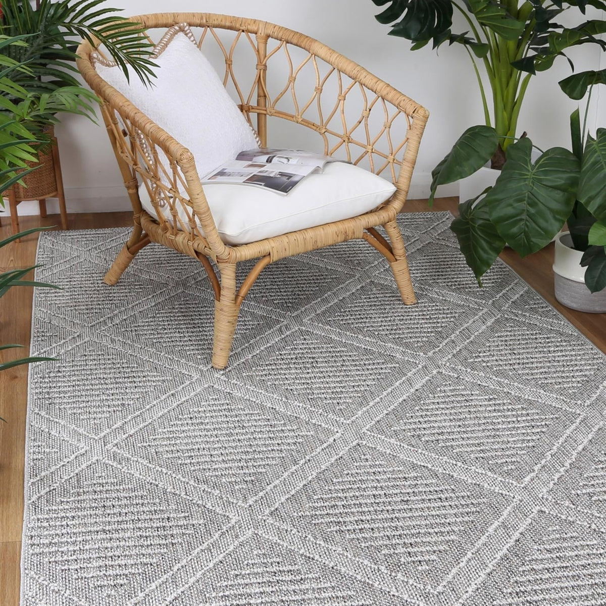 Vanuatu Vouza Grey Geometric Flatweave Rug
