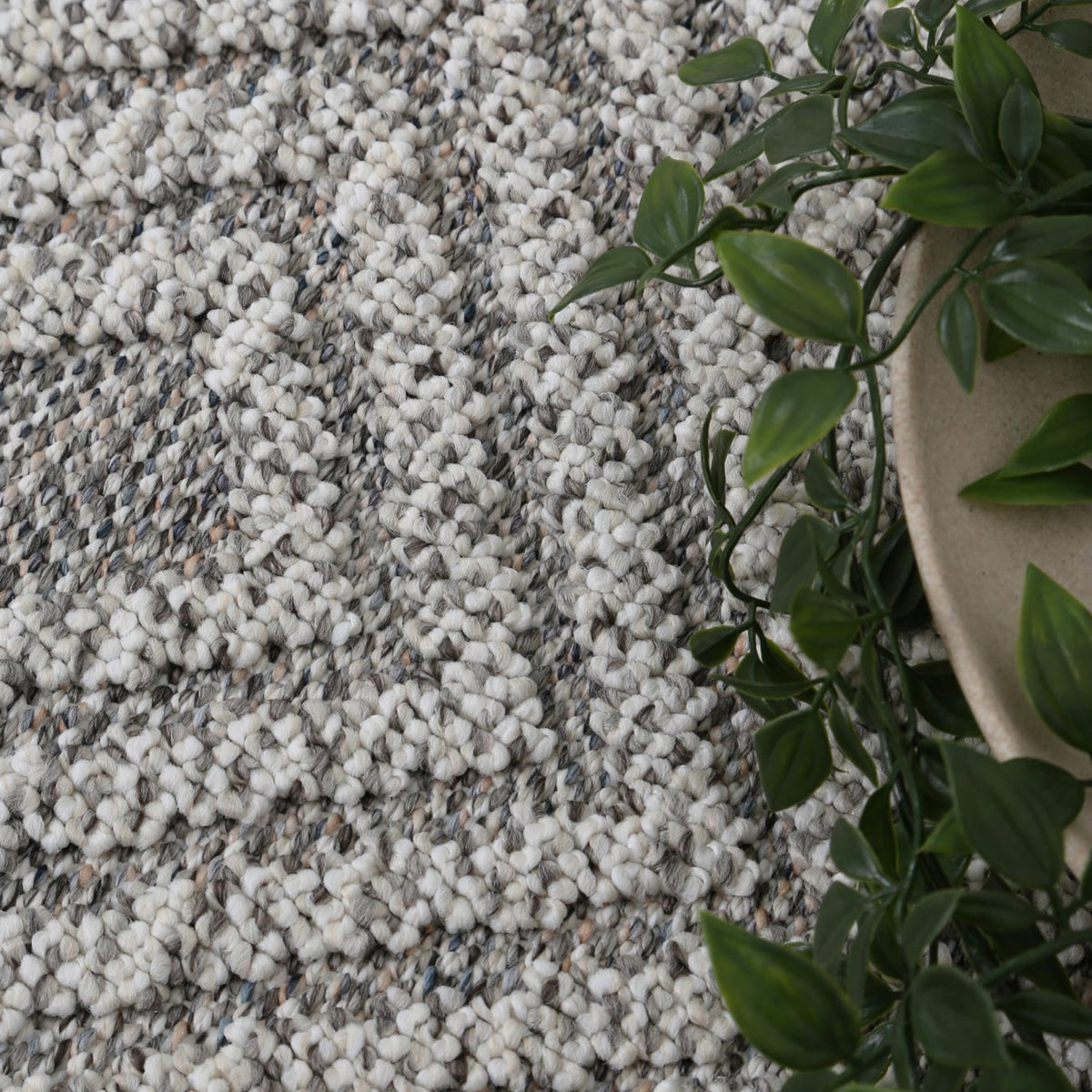 Vanuatu Walasi Ash Geometric Flatweave Rug
