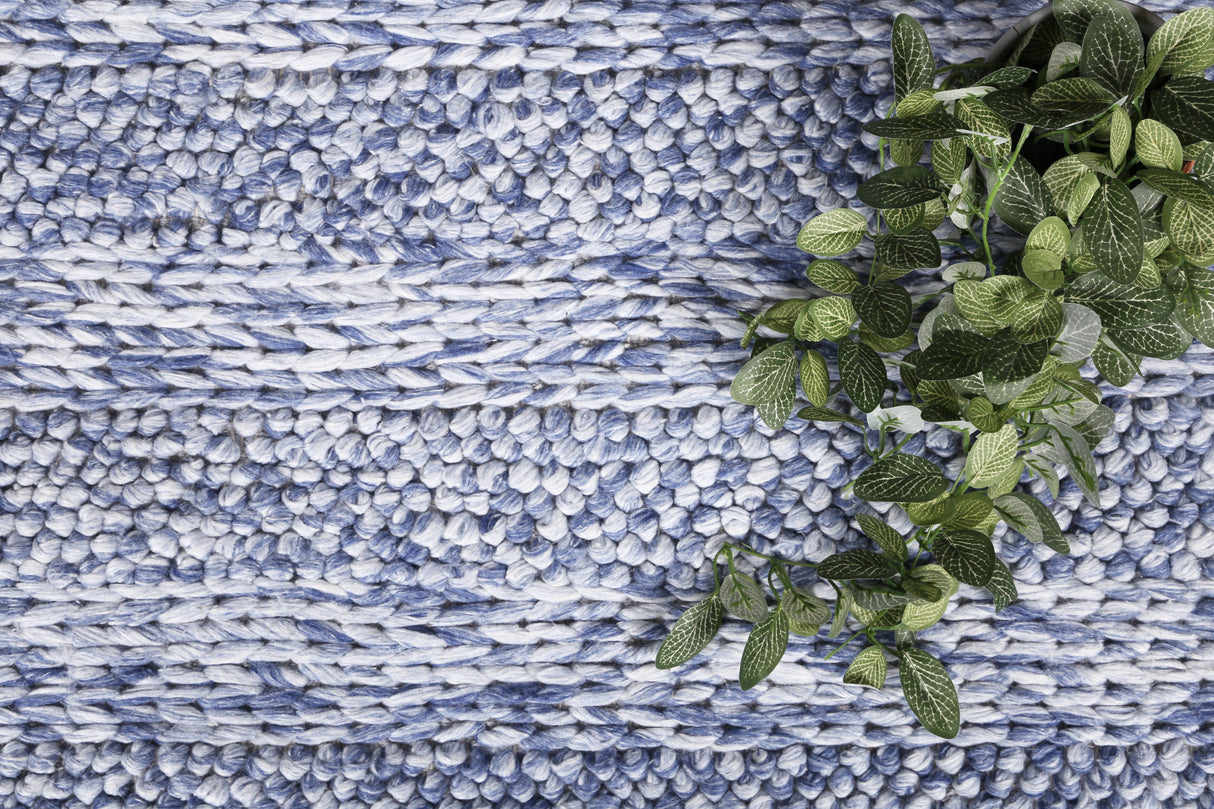 Zayna Ringlets Blue Wool Blend Rug