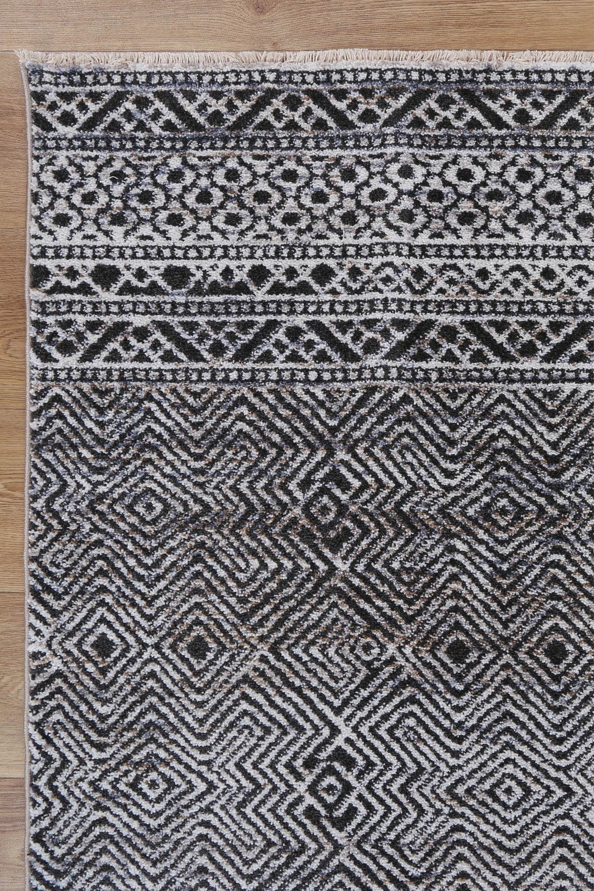 Annapolis Zaranj Charcoal Tribal Soft Rug