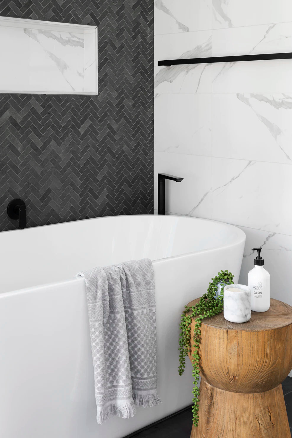 How to store your toiletries for the ultimate clutter-free bathroom?