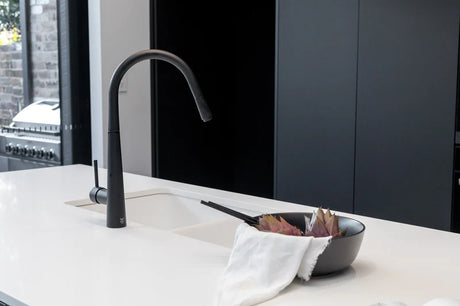 Everything you need to know about farmhouse sinks!