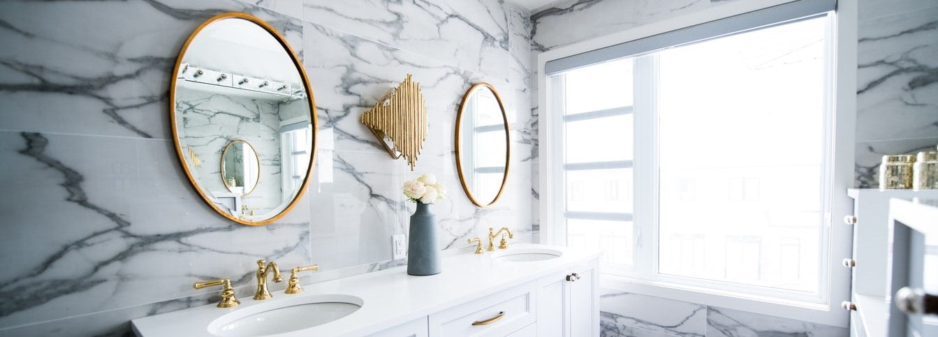 Mirrors with lights: our top five picks
