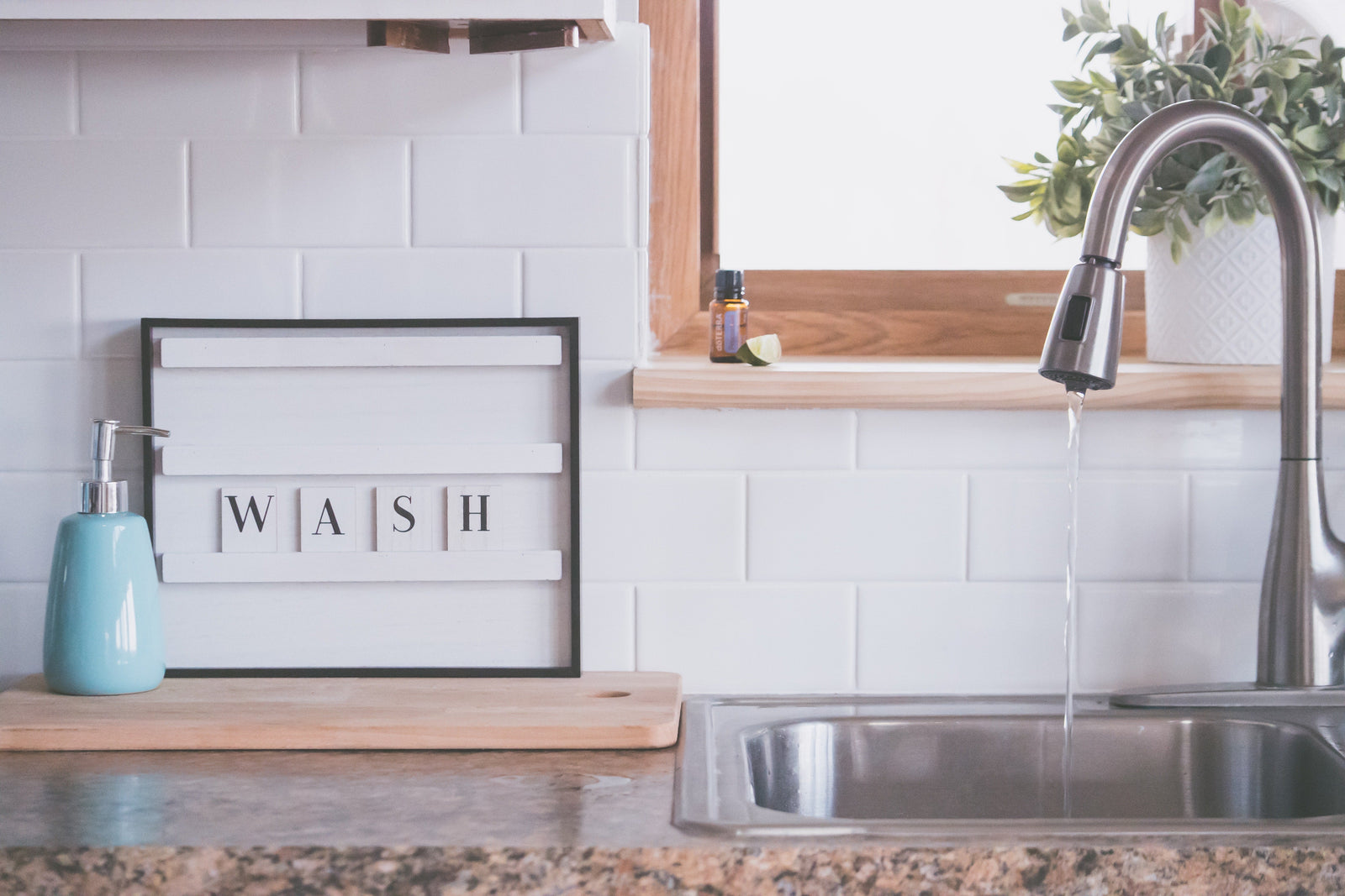 How to easily replace a Kitchen Faucet?