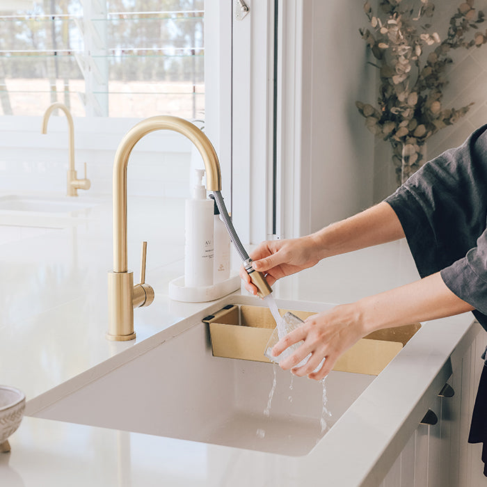 How to replace kitchen tap by myself? DIY