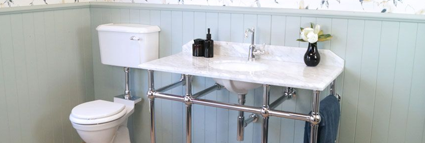 How to incorporate a Washstand in your bathroom