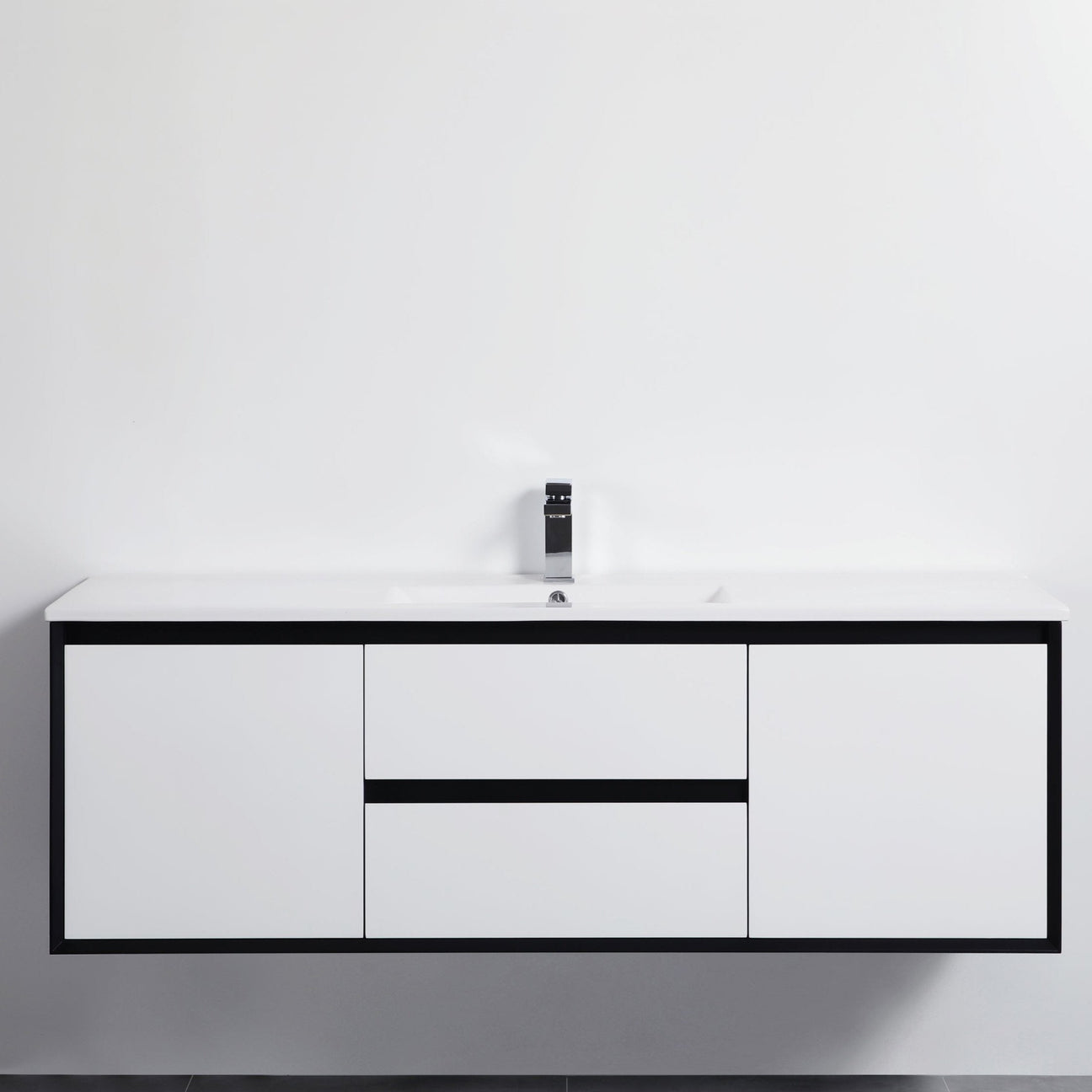 Petra Vanity