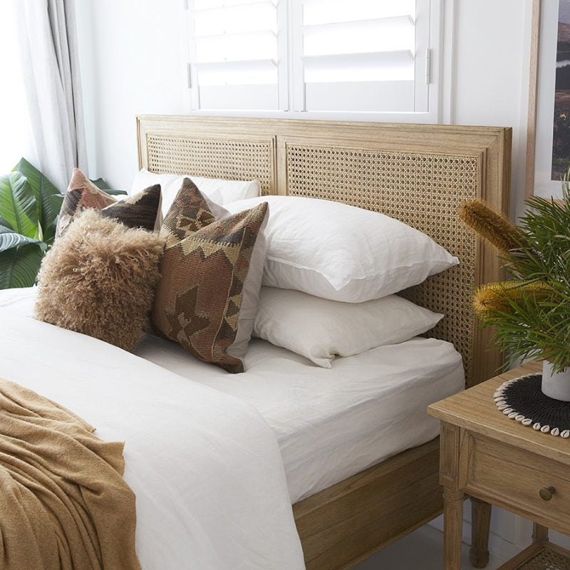 Hampton Cedar Cane Bed – King Size – Weathered Oak - 1.95m