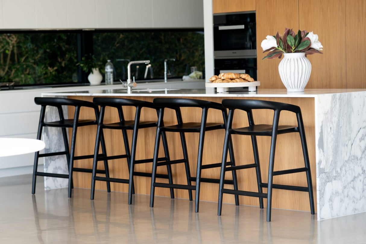 Cali counter stool black