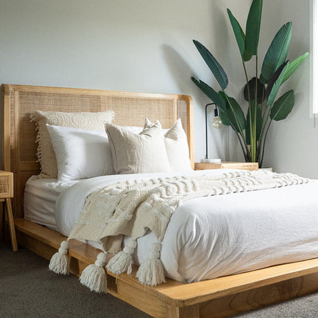 Catalina Cedar Bed - Queen Size - 1.82m