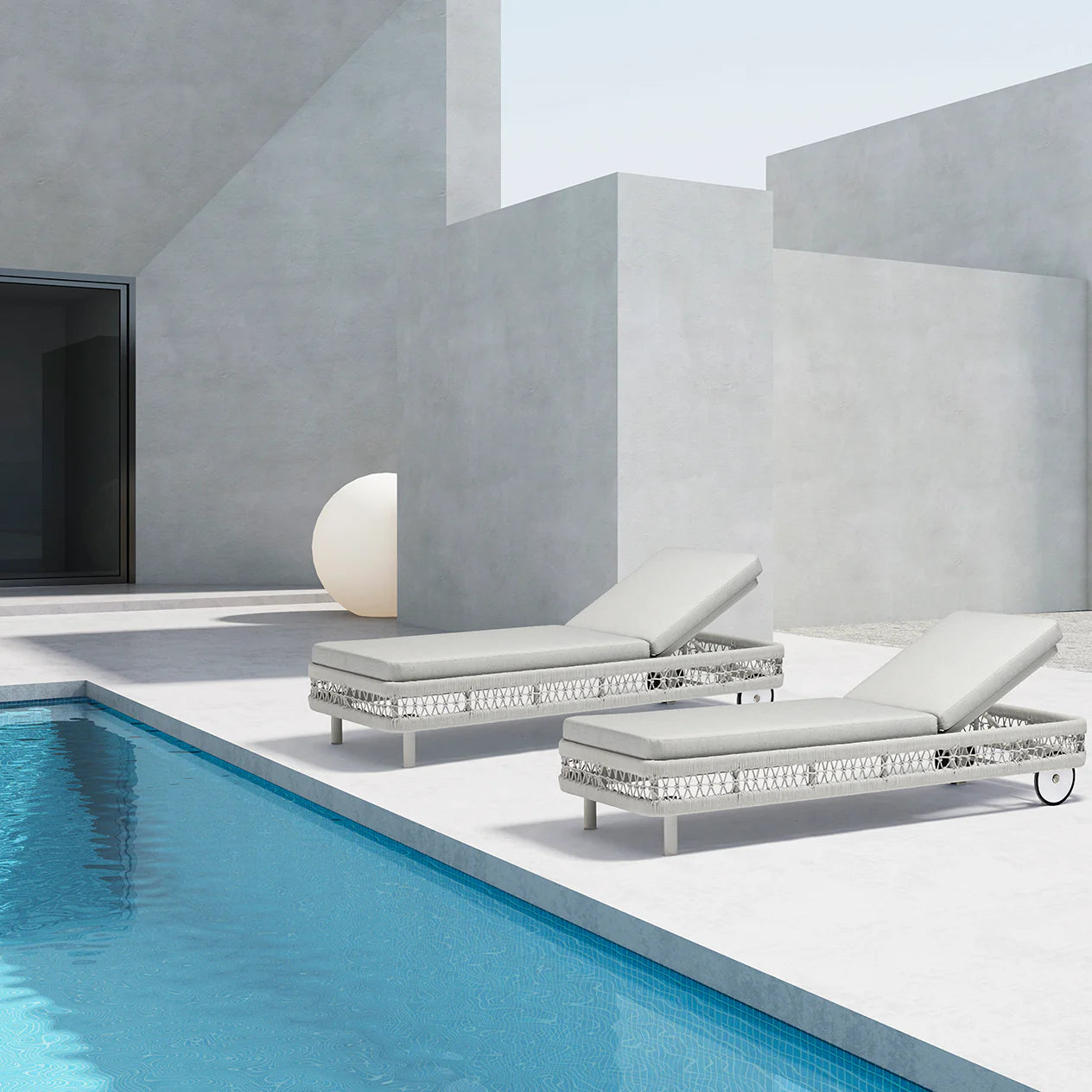 Colwood Outdoor Rope Sun Lounger Light Grey