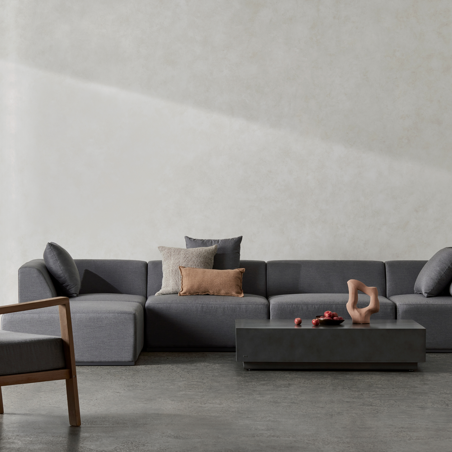 EcoSmart DASH 50 Concrete Coffee Table (Bloc L6)