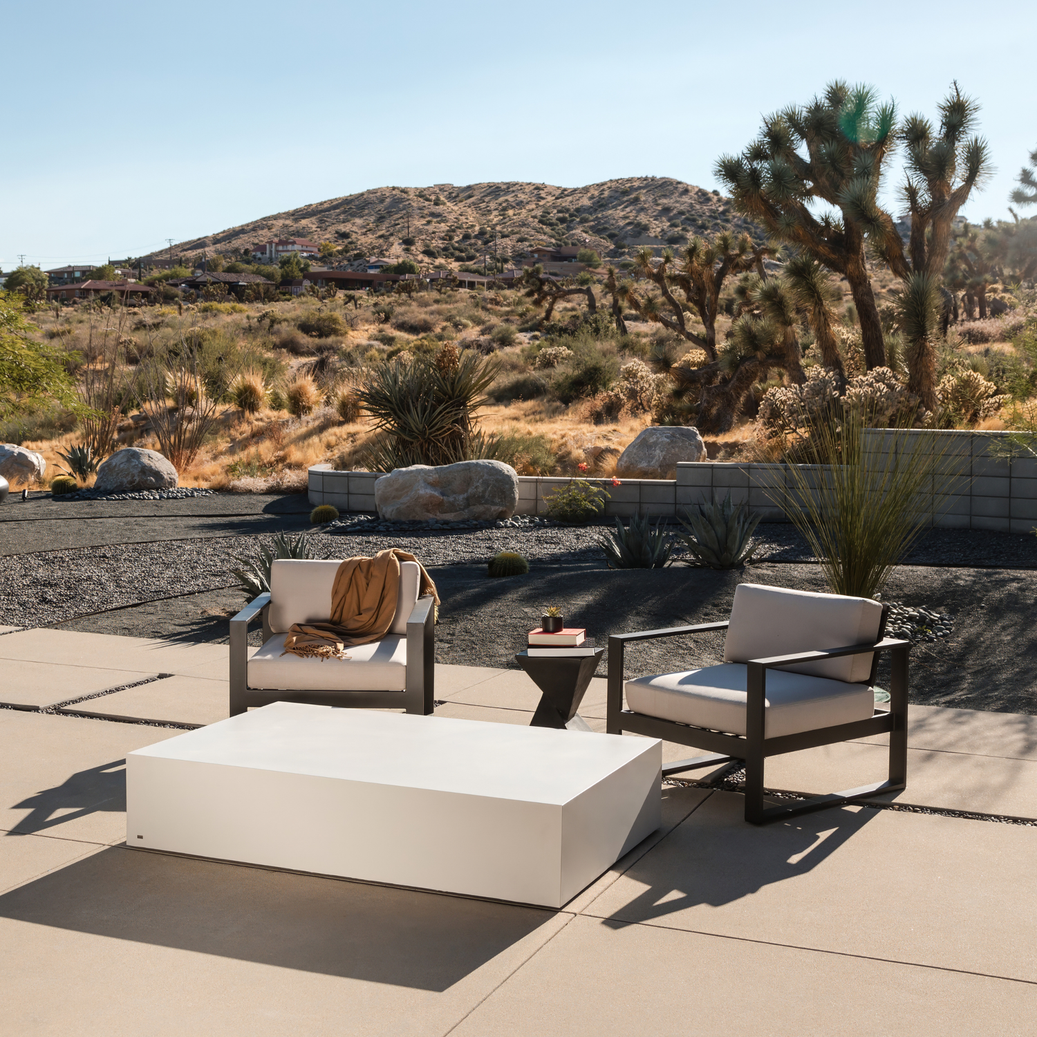 EcoSmart MOVE 65 Concrete Coffee Table (Bloc L5)