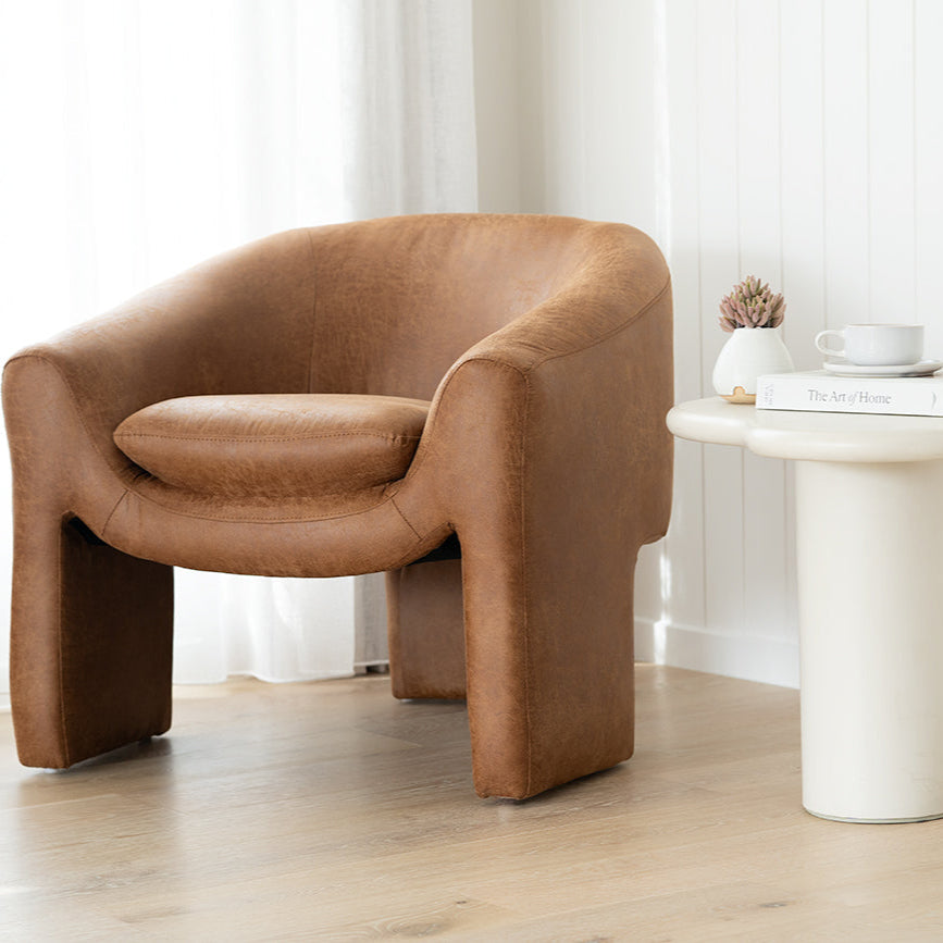 Freja Timber frame Armchair – Cognac Leather