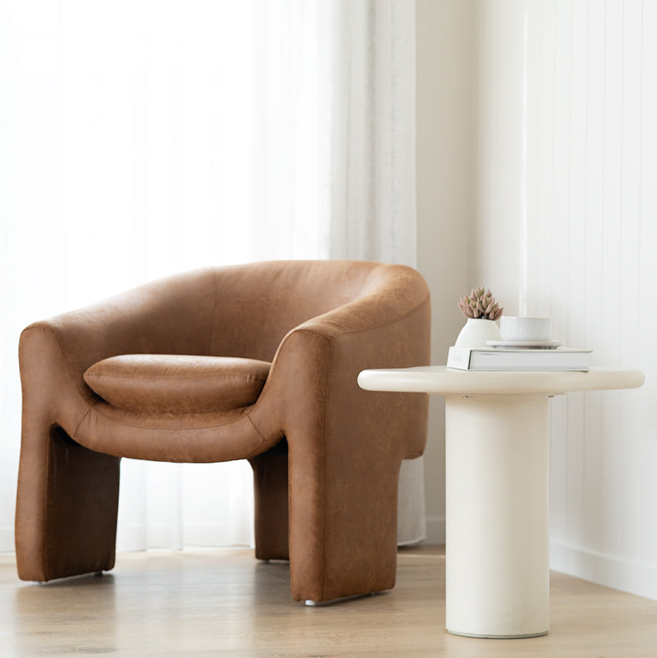 Freja Timber frame Armchair – Cognac Leather