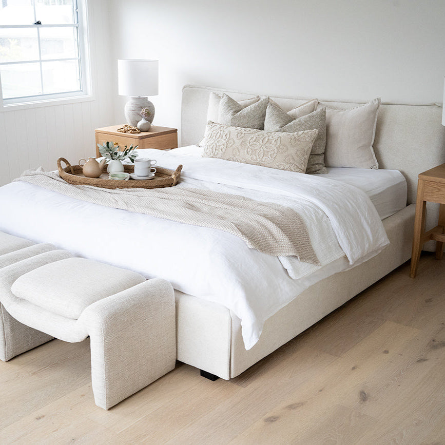 Freja Timber frame Ottoman – Linen