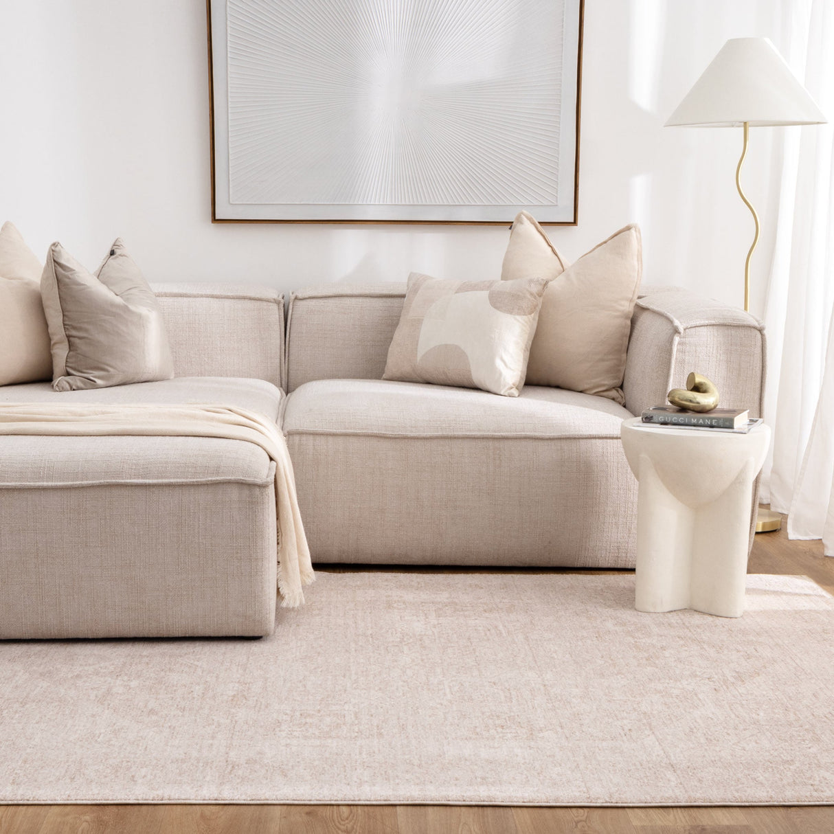 Heritage Distressed Medallion Beige Rug - H102