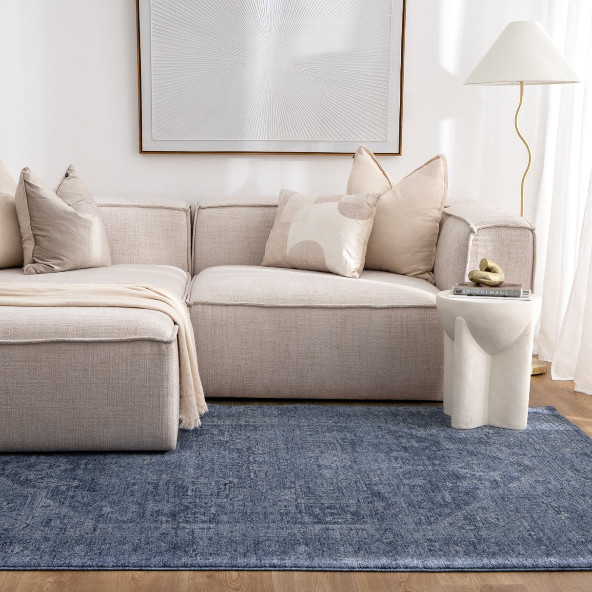 Heritage Distressed Medallion Blue Rug - H104: (Different Tassel)