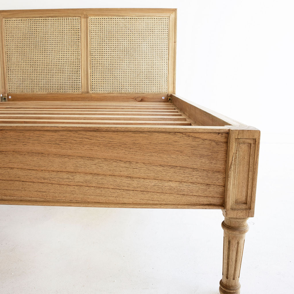 Hampton Cedar Cane Bed – King Size – Low End – Weathered Oak - 1.95m