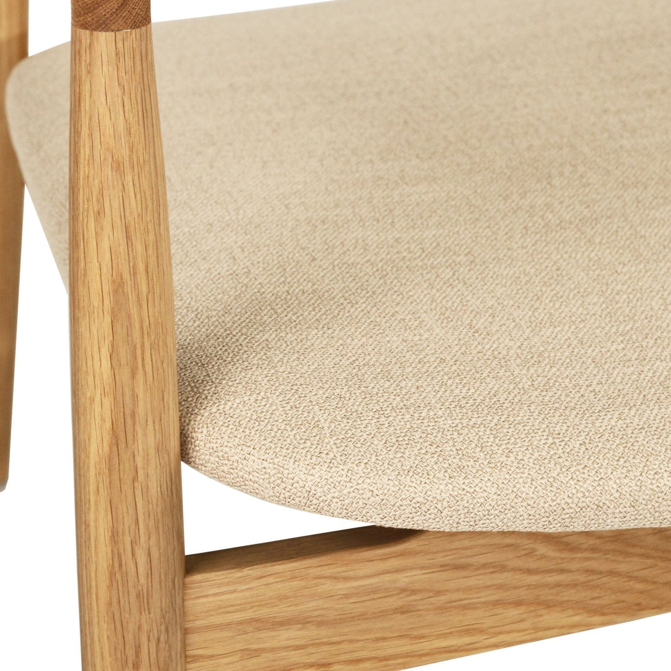 Harlow American Oak Occasional Chair – Natural