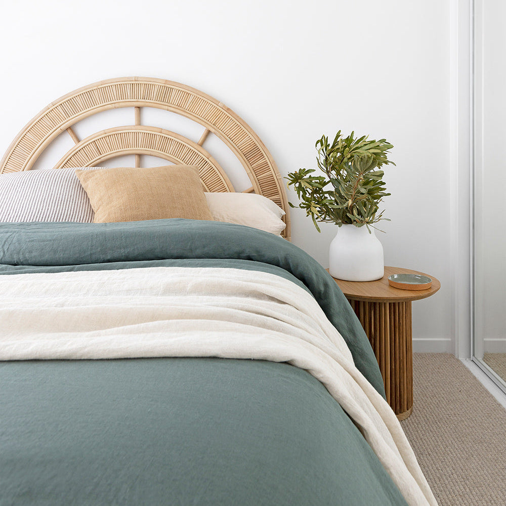 Jonah Teak Side Table – Natural