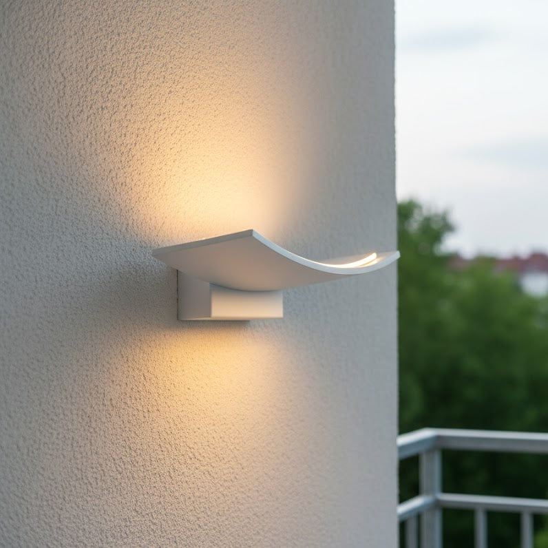 Larz 6W Led Wall Light White