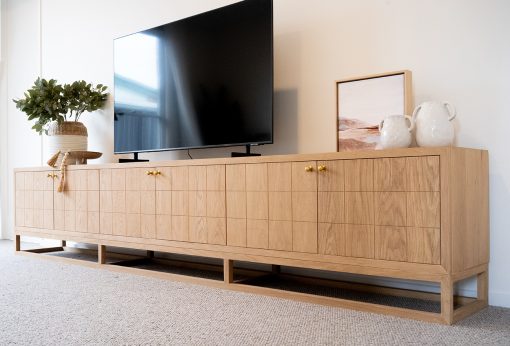 Livia American Oak Entertainment Unit – Six Door 3m