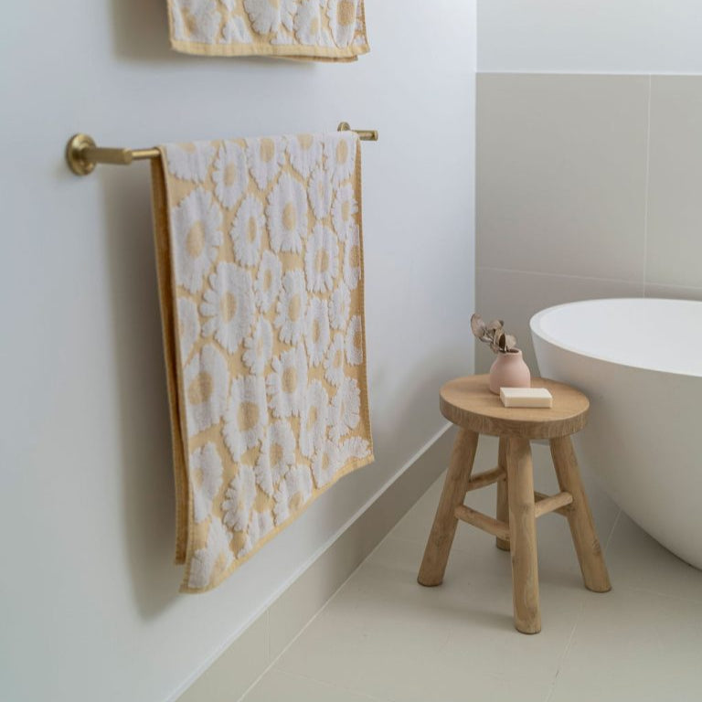 Lucerne Suar Wood Stool