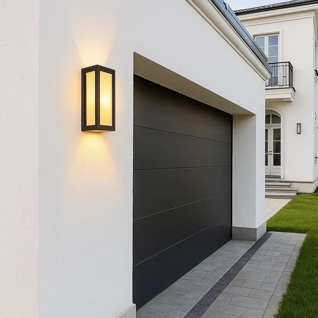 Lyon 1Lt Exterior Charcoal IP54