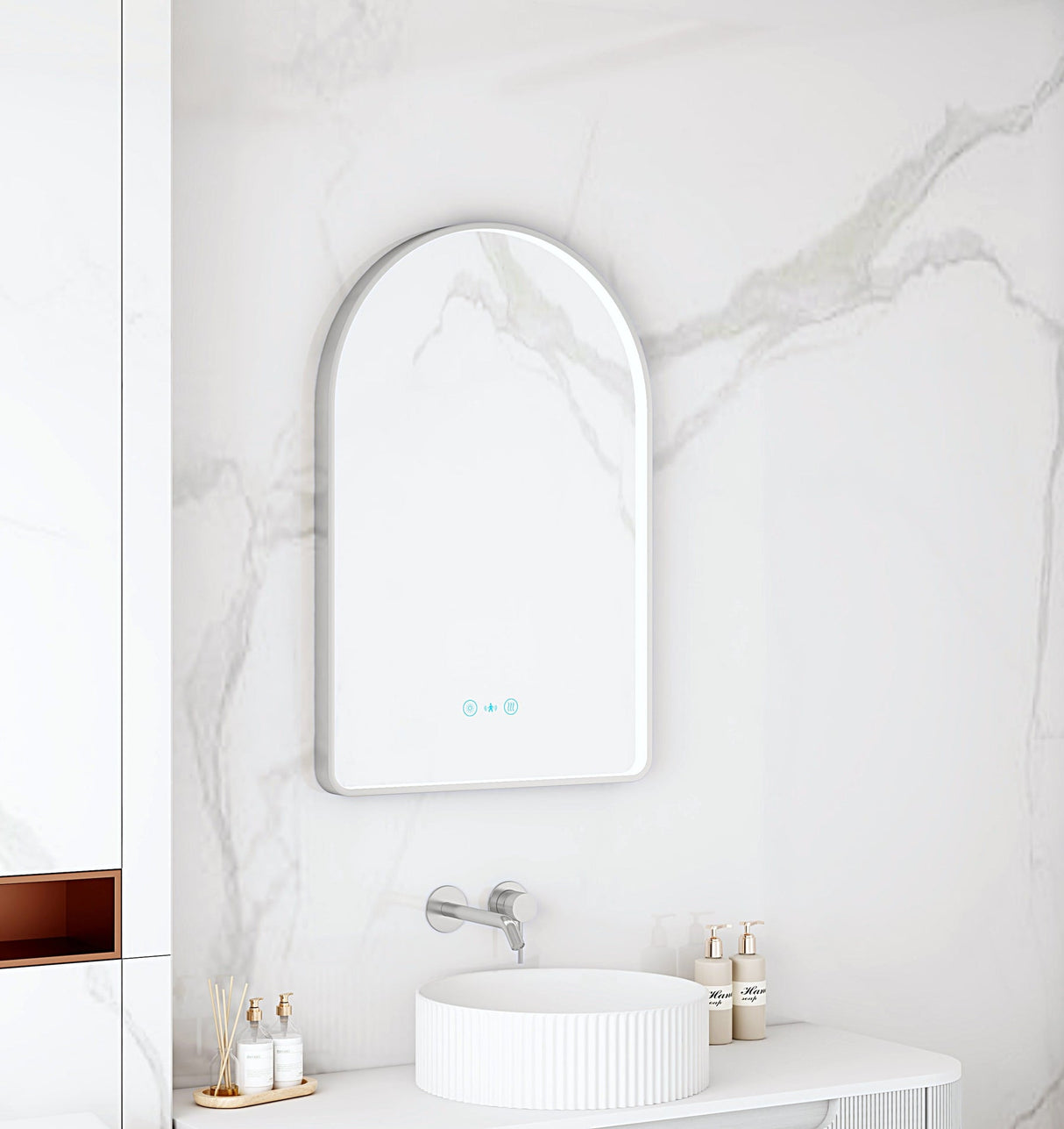 MAIA LED Arch Mirror (600×900mm)