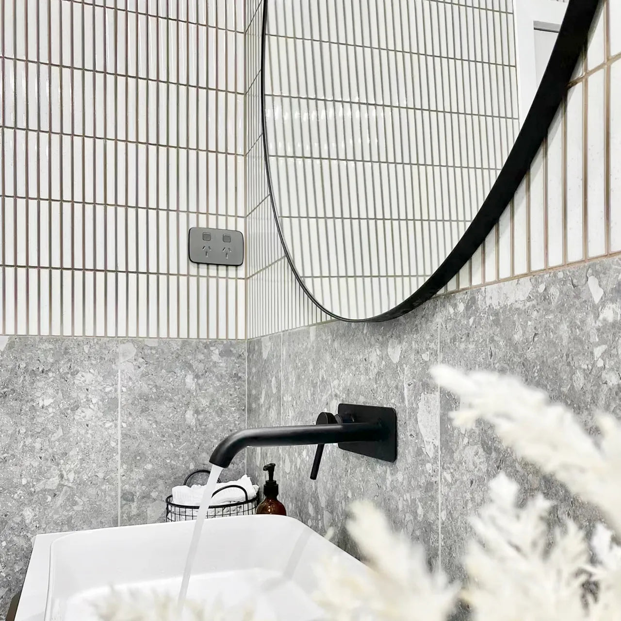 NOOSA Oval Framed Mirror 900x450mm