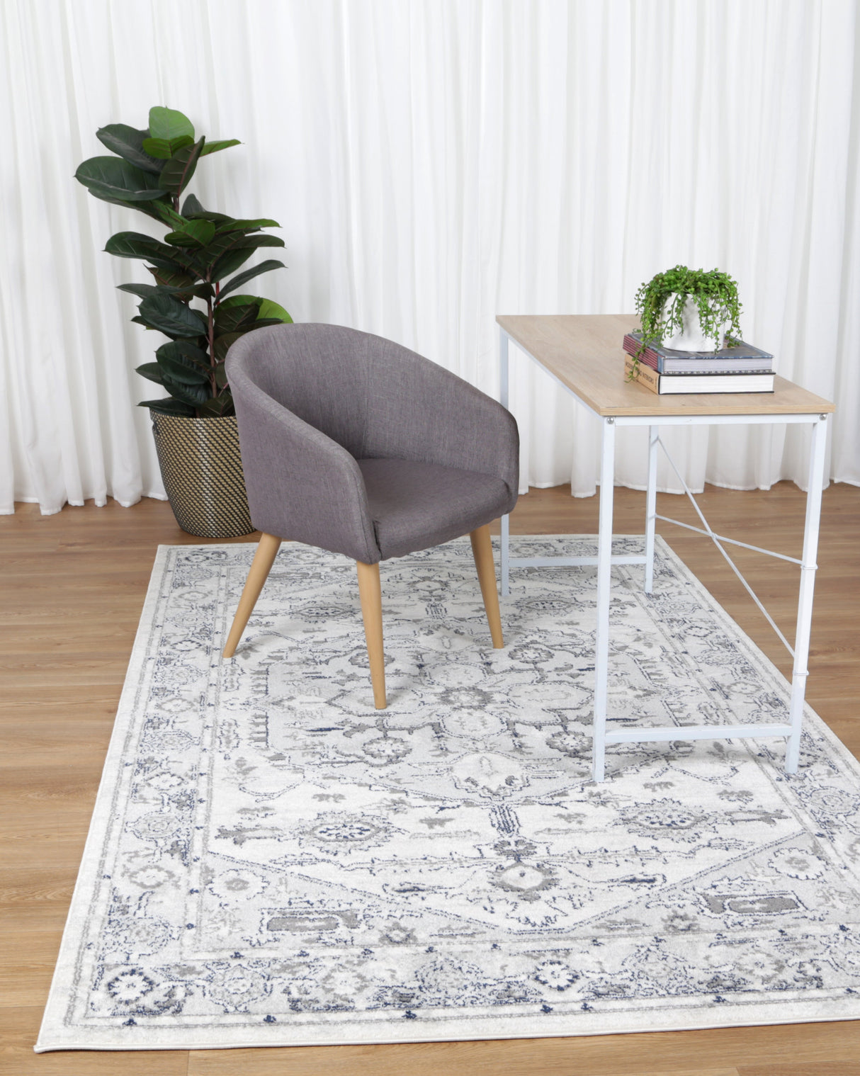 Provence Gaul Traditional Grey & Cream Rug