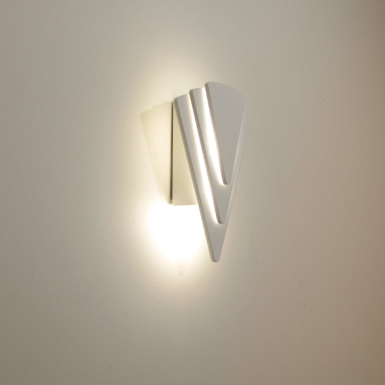 SURAT: City Series LED Dual-CCT Interior Triangular Dimmable Wall Light