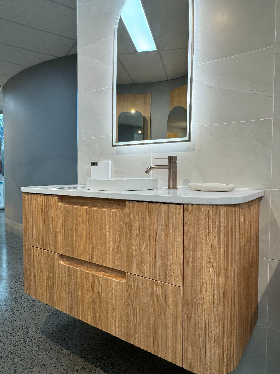 VARCELLI Tier Wall Hung Curve Vanity Harvest Oak