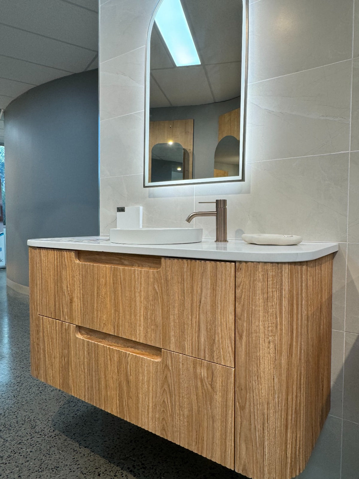 VARCELLI Tier Wall Hung Curve Vanity Harvest Oak