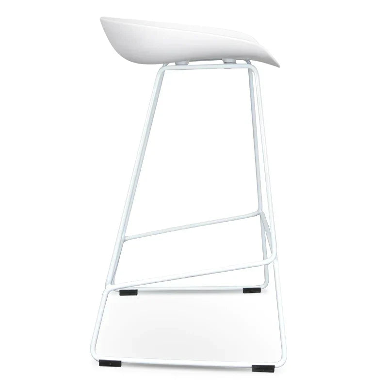 Calibre CBS2007-SD 65cm Bar Stool - white Seat With white metal Frame