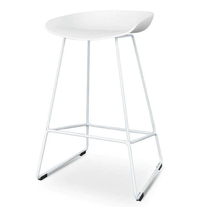 Calibre CBS2007-SD 65cm Bar Stool - white Seat With white metal Frame
