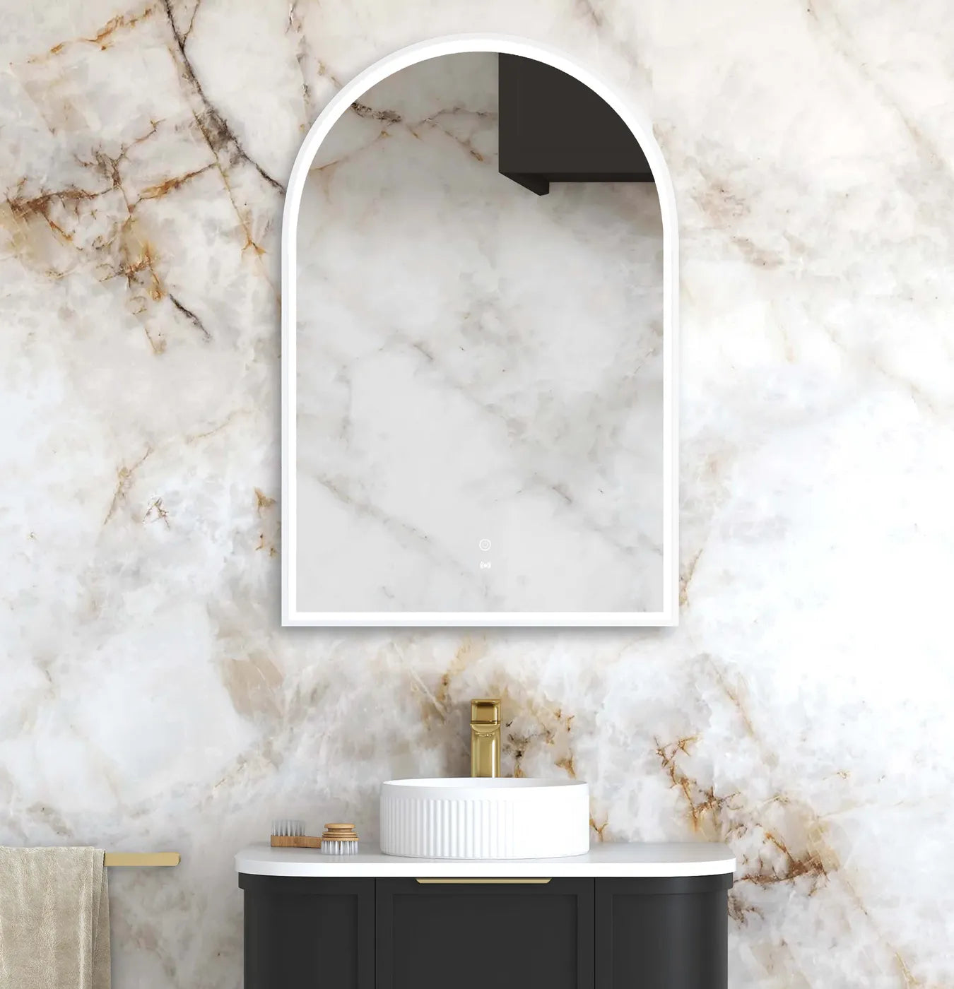 ARCHIE LED Mirror 900x600mm