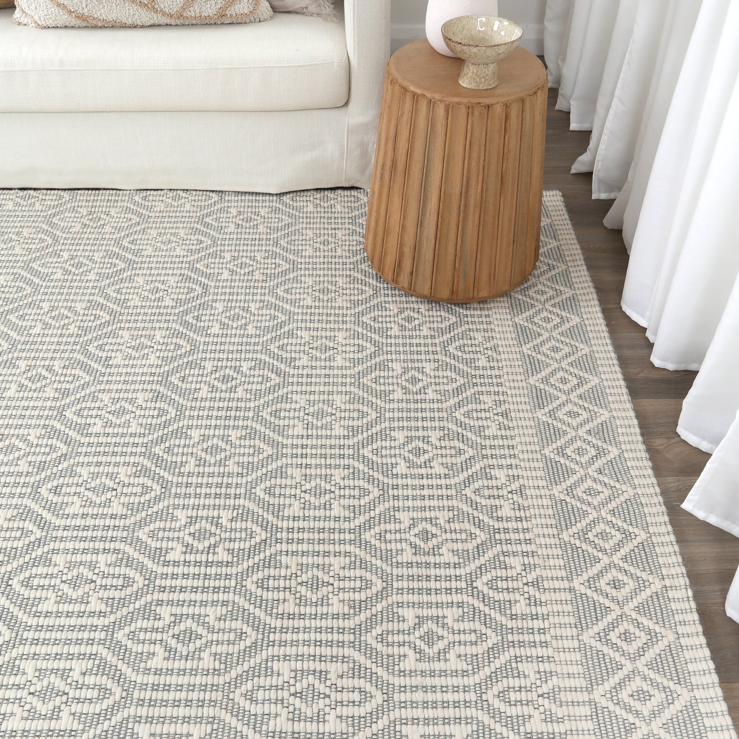 Copacabana Geometric Light Grey Wool Rug