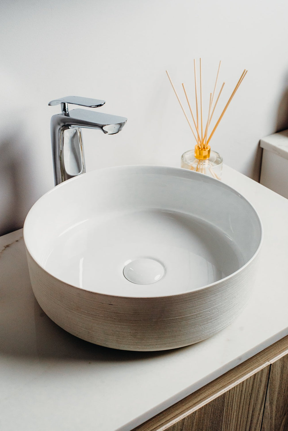 CHUR Counter Top Basin Touchline White (Square: 410x41x150)