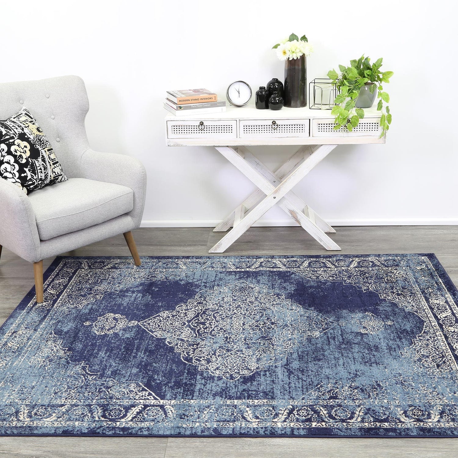 Arya Navy Blue Distress Rug
