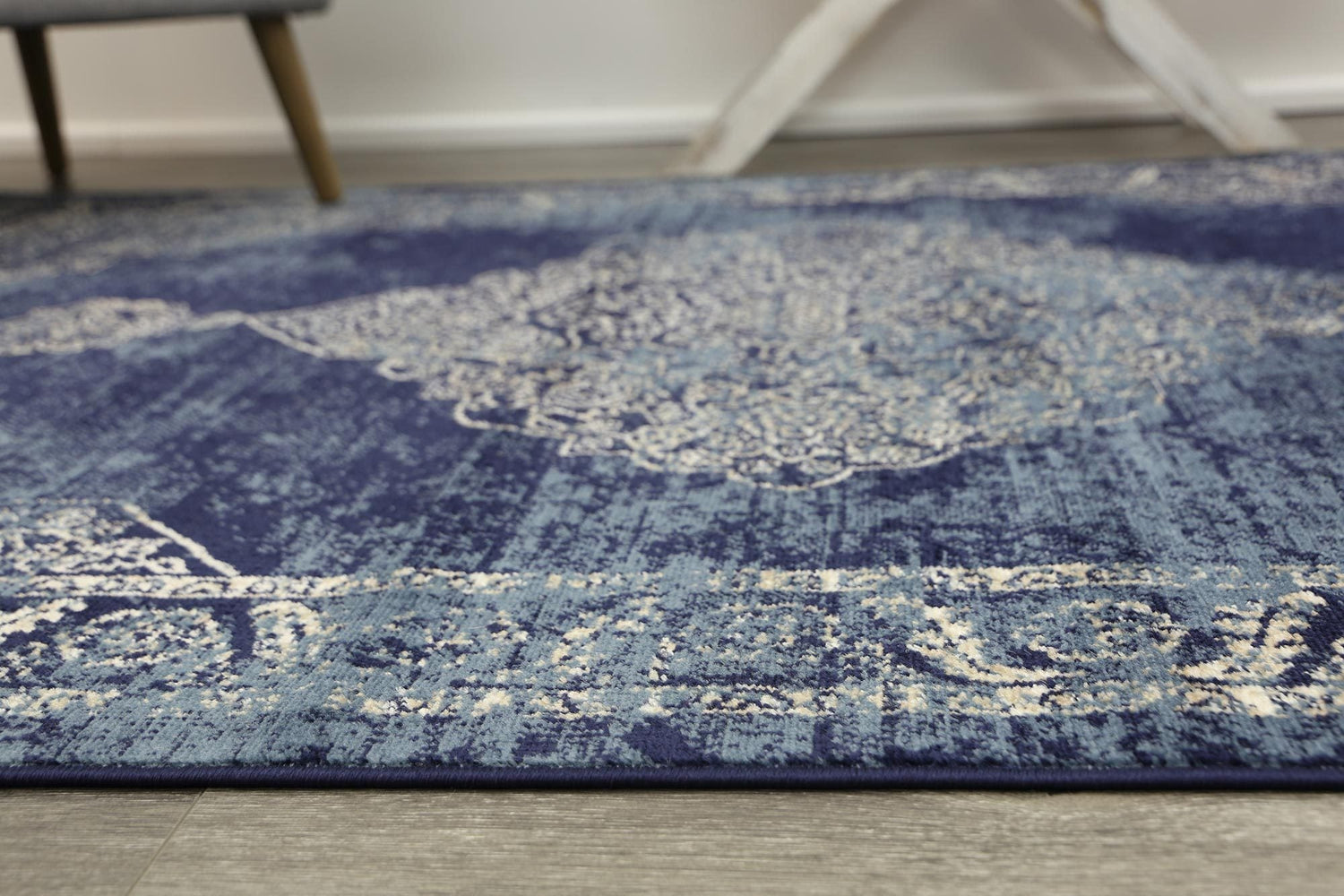 Arya Navy Blue Distress Rug